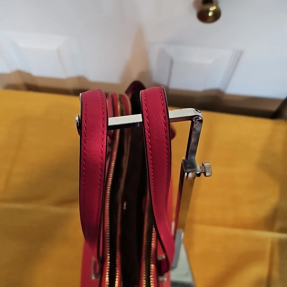 Kate Spade Cedar Street Elissa Shoulder Bag Like New Condition